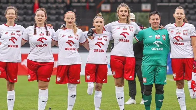 Fascynujący świat książek o futbolu, które musisz przeczytać