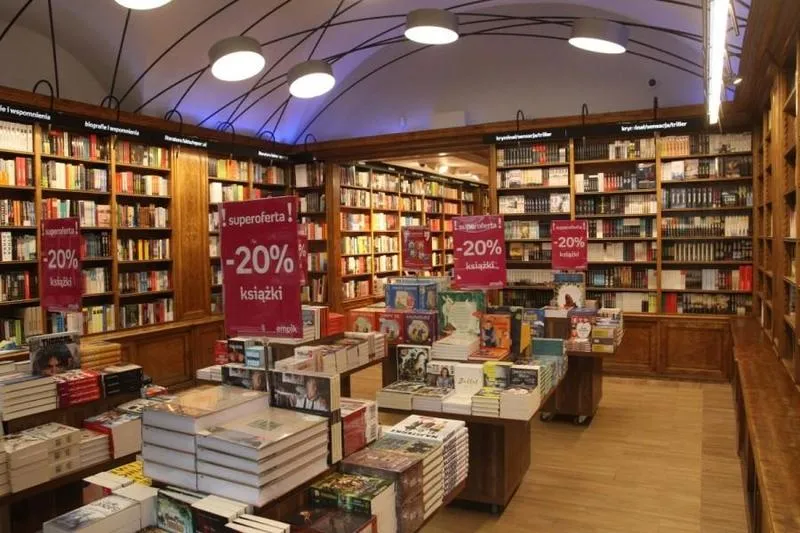 Jak sprzedać książki w księgarni? Oto co warto wiedzieć!