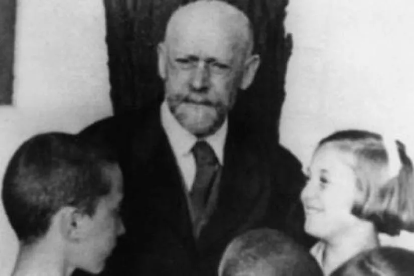Jakie niezwykłe książki napisał Korczak? Odkryj jego literacki świat