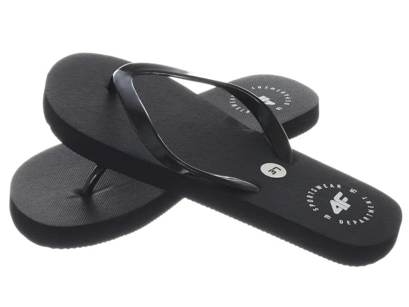 Magia letnich dni – wiersz o japonkach na plaży