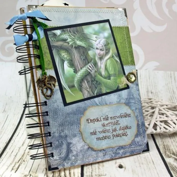 Odkryj fascynujące światy w książkach o elfach i smokach