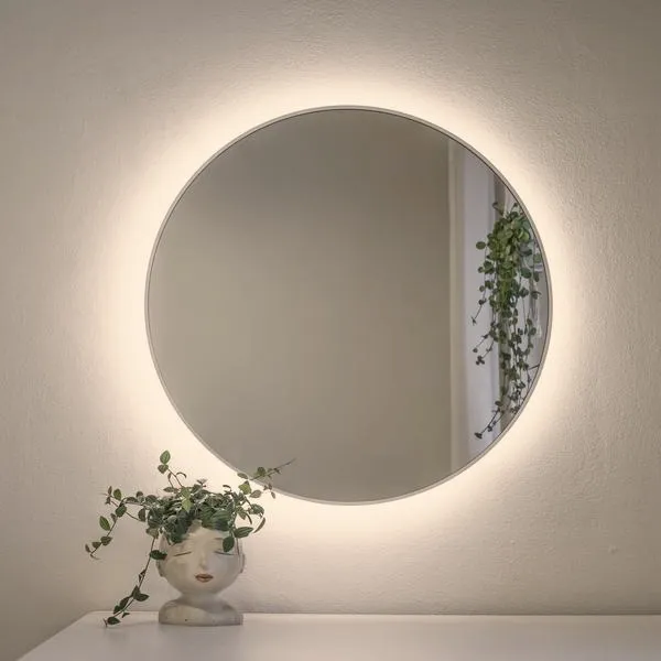 Zgłębiając tajemnice: inspirujące cytaty o lustrze, które skłonią do refleksji